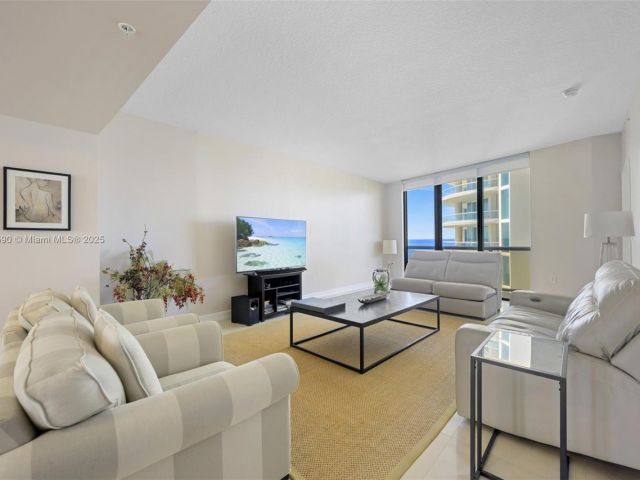 Продажа квартиры #1202 - фото 6033537