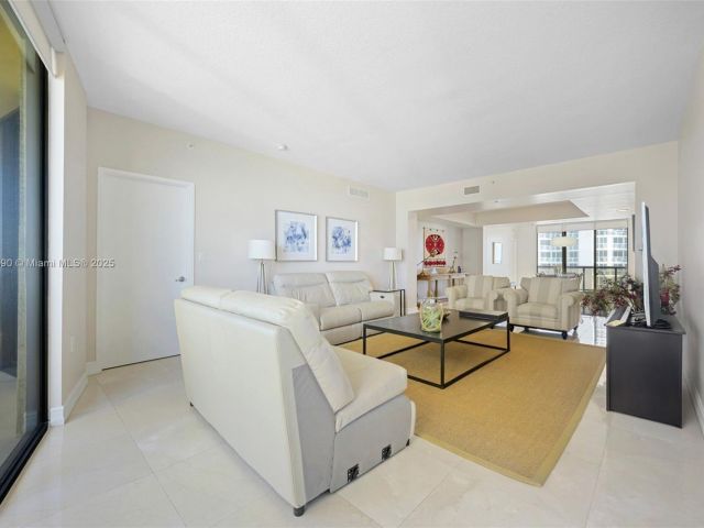 Продажа квартиры #1202 - фото 6033538