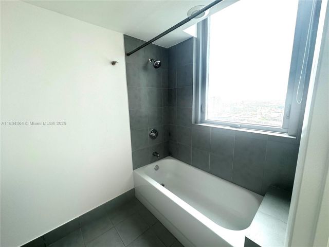 Продажа квартиры #1605 - фото 6039657