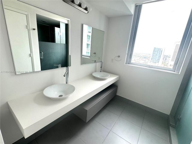 Продажа квартиры #1605 - фото 6039664