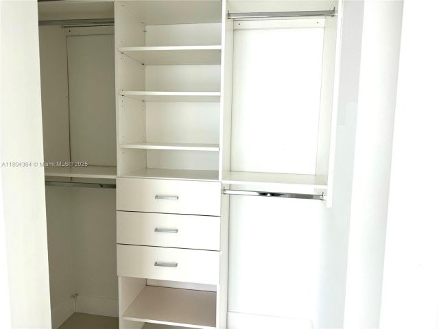 Продажа квартиры #1605 - фото 6039666