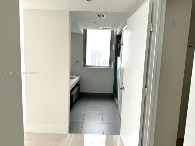 Продажа квартиры #1605 - фото 6039667