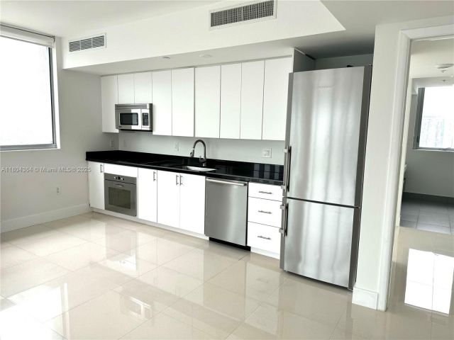 Продажа квартиры #1605 - фото 6039670