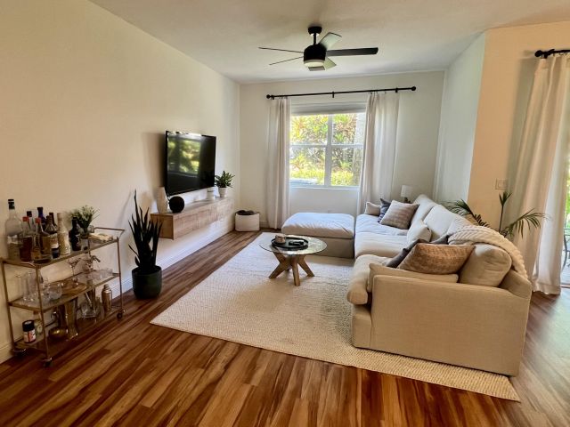 Дом в аренду по адресу 6086 Seminole Gardens Circle - фото 6083709