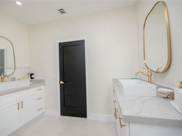 Продажа дома по адресу 15282 SW 173rd Ln - фото 6032603