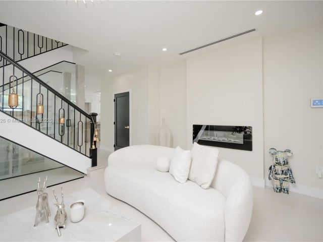 Продажа дома по адресу 15282 SW 173rd Ln - фото 6032609