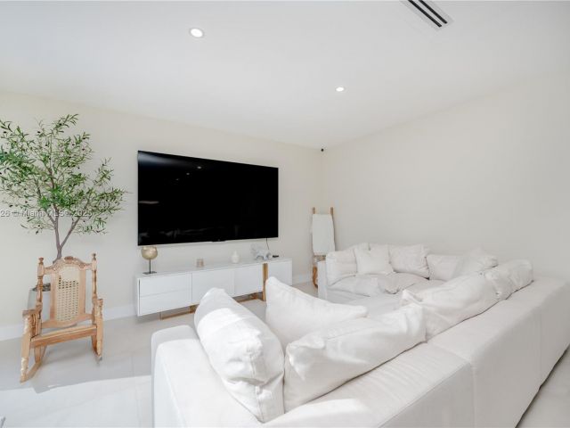 Продажа дома по адресу 15282 SW 173rd Ln - фото 6032615