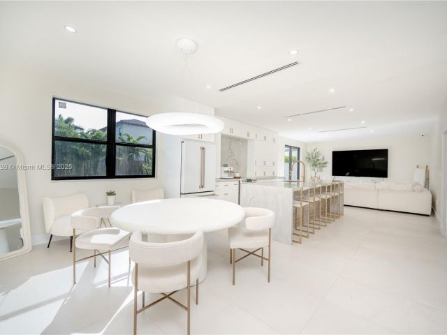 Продажа дома по адресу 15282 SW 173rd Ln - фото 6032621