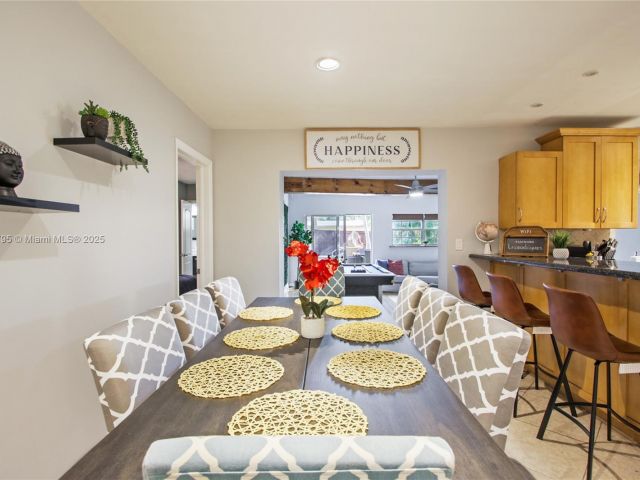 Дом в аренду по адресу 2708 Cleveland St - фото 6033541