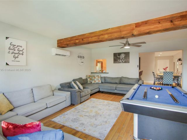 Дом в аренду по адресу 2708 Cleveland St - фото 6033545