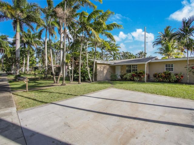 Дом в аренду по адресу 2708 Cleveland St - фото 6033554