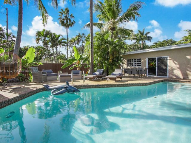 Дом в аренду по адресу 2708 Cleveland St - фото 6033557