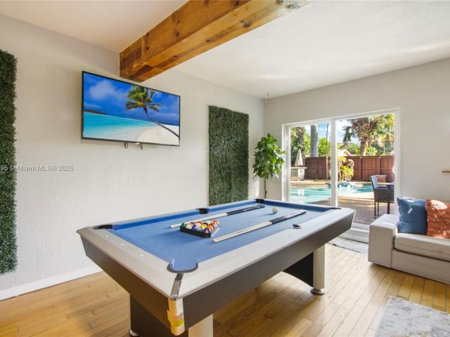 Дом в аренду по адресу 2708 Cleveland St - фото 6033559