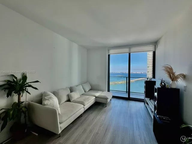 Продажа квартиры #2903 - фото 6033390