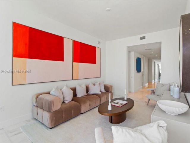 Продажа квартиры #3903 - фото 6045943