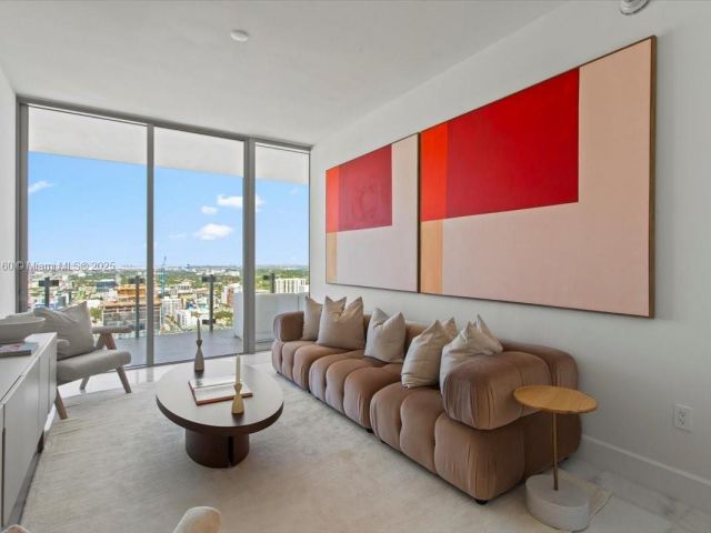 Продажа квартиры #3903 - фото 6045944