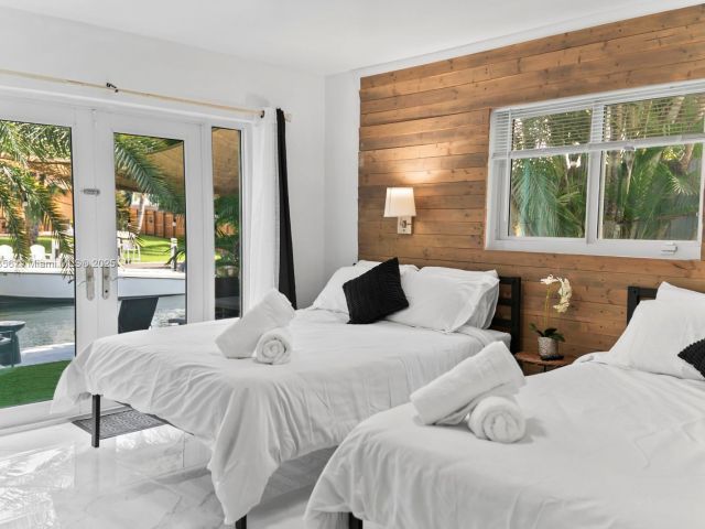 Дом в аренду по адресу 1631 N 29th Ct - фото 6033601