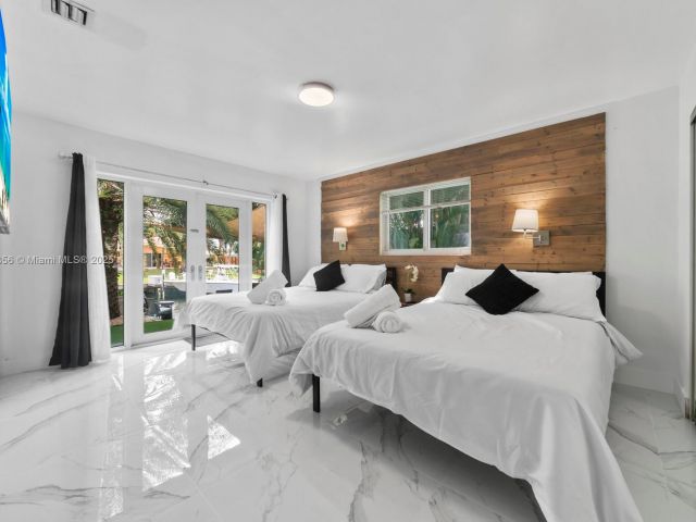 Дом в аренду по адресу 1631 N 29th Ct - фото 6033603