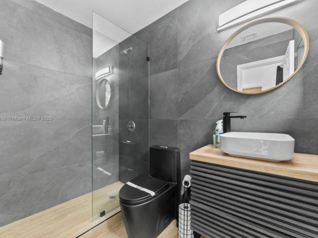 Дом в аренду по адресу 1631 N 29th Ct - фото 6033604