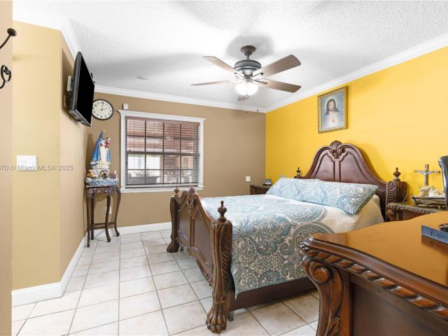 Продажа дома по адресу 19251 SW 118th Ct - фото 6033828