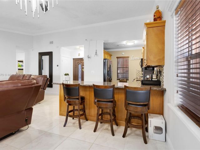 Продажа дома по адресу 19251 SW 118th Ct - фото 6033831