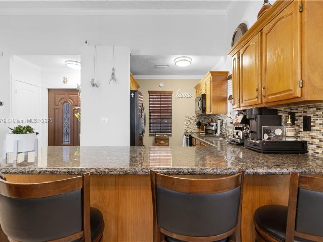 Продажа дома по адресу 19251 SW 118th Ct - фото 6033832