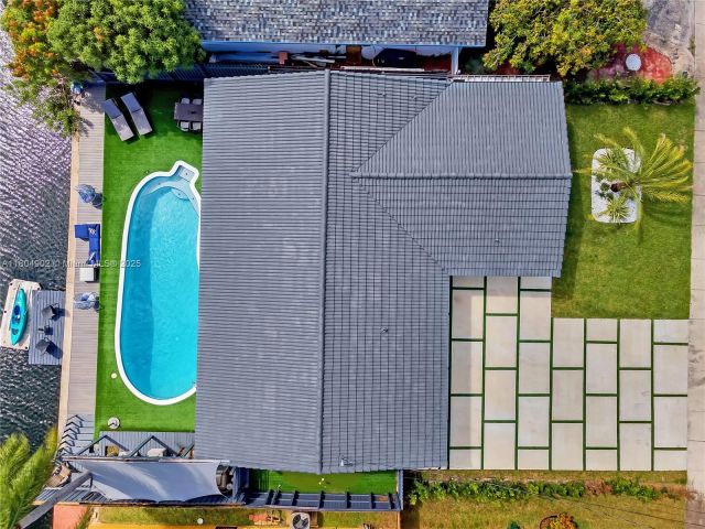 Дом в аренду по адресу 2828 Cleveland St - фото 6033587