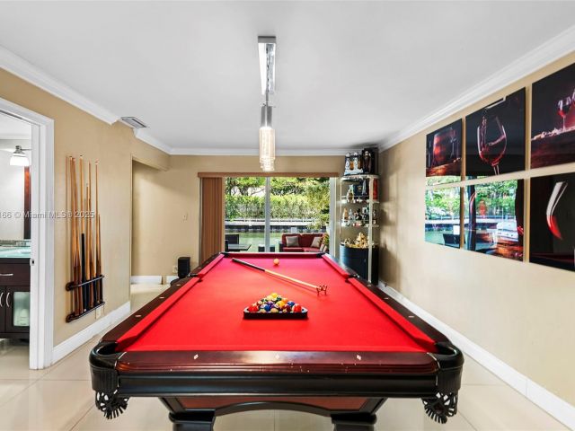 Продажа дома по адресу 3553 NE 171st St P - фото 6033356