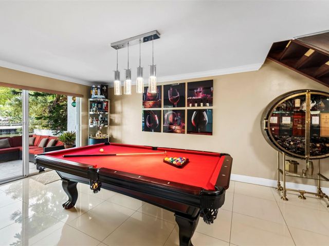 Продажа дома по адресу 3553 NE 171st St P - фото 6033357