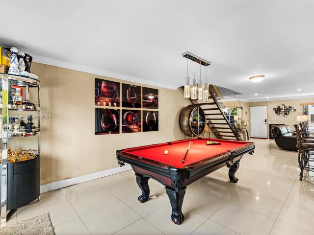 Продажа дома по адресу 3553 NE 171st St P - фото 6033359