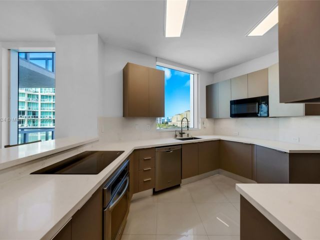 Продажа квартиры #602 - фото 6063732