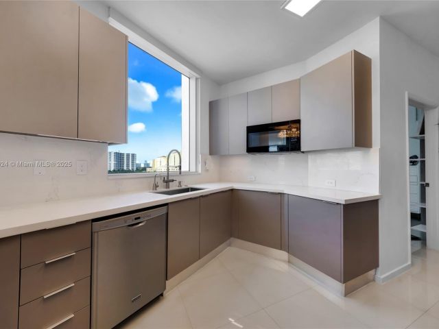 Продажа квартиры #602 - фото 6063733