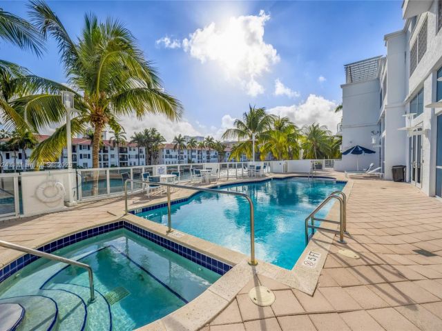 Продажа квартиры #602 - фото 6063739