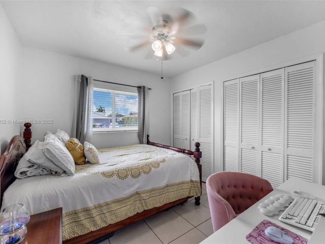 Продажа дома по адресу 2023 SW 99th Ave - фото 6055315