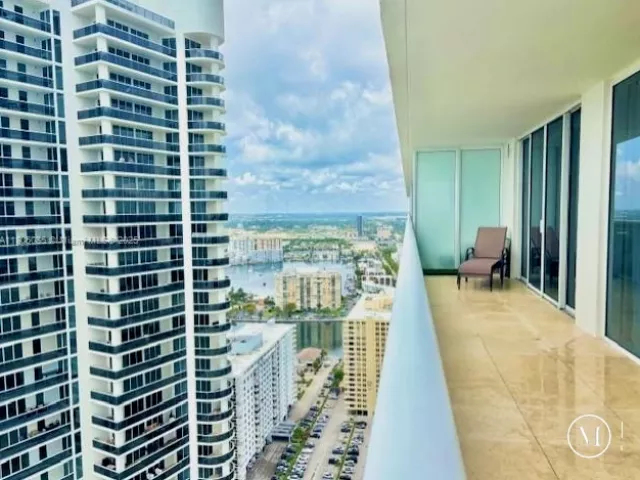 Квартира в аренду номер3702 - фото 6036707