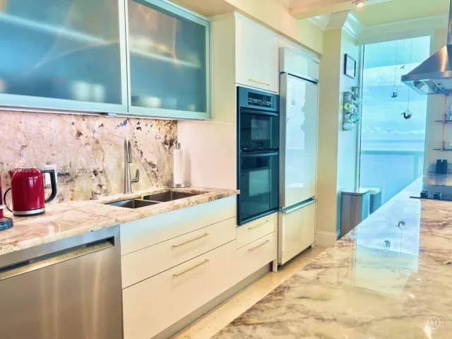 Квартира в аренду номер3702 - фото 6036697