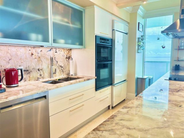 Квартира в аренду номер3702 - фото 6036697