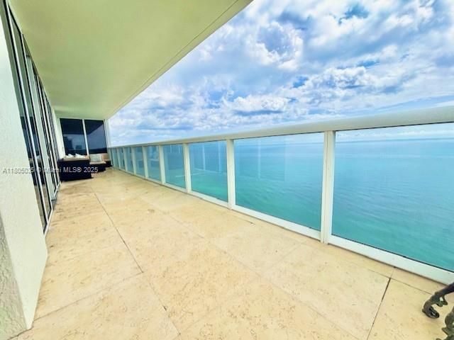 Квартира в аренду номер3702 - фото 6036709