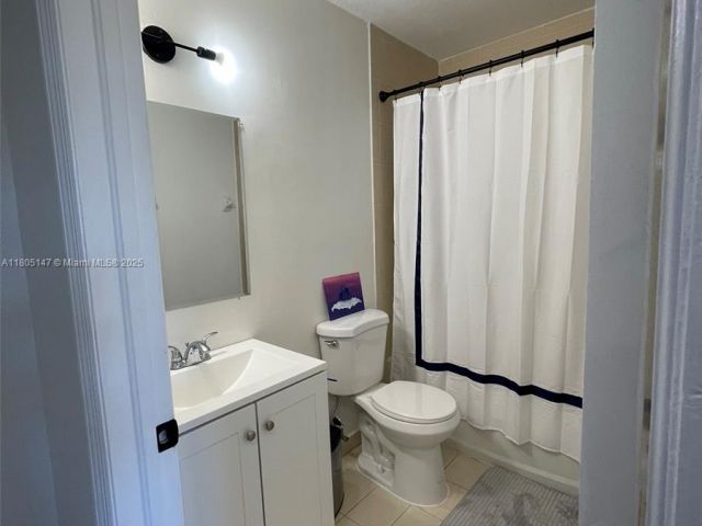 Дом в аренду по адресу 1636 SE 30th St 1636 - фото 6037207