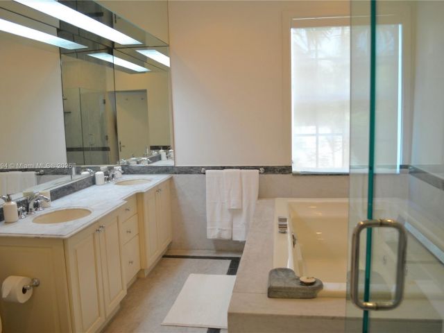 Дом в аренду по адресу 710 S Mashta Dr - фото 6046477