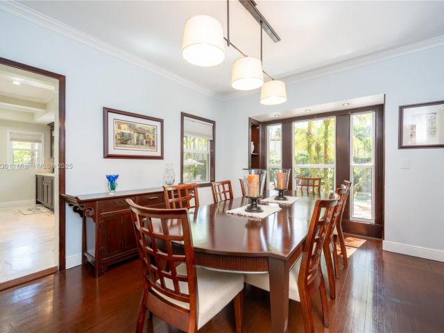 Дом в аренду по адресу 2855 SW 17th Ave - фото 6040068