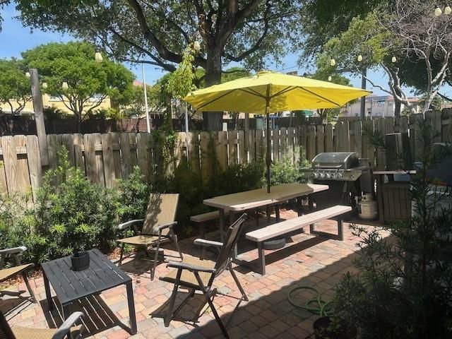 Продажа дома по адресу 8691 NW 112th Ct - фото 6038228