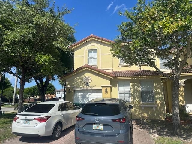 Продажа дома по адресу 8691 NW 112th Ct - фото 6038235