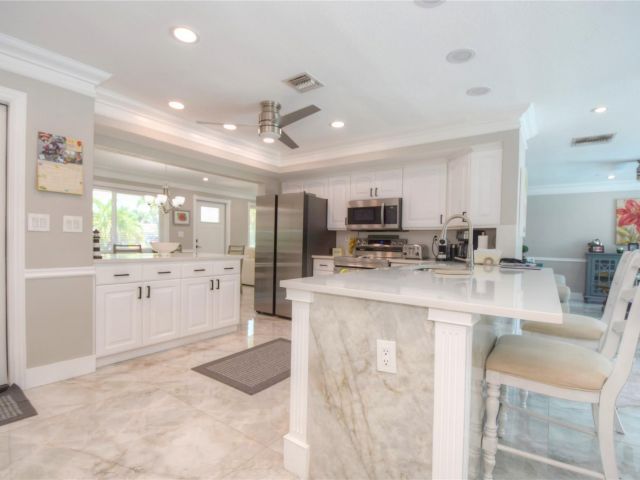 Дом в аренду по адресу 2228 SE 10th St - фото 6038743