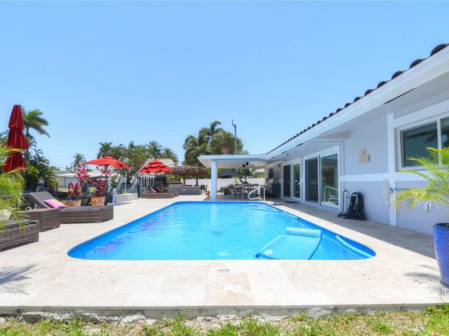 Дом в аренду по адресу 2228 SE 10th St - фото 6038744