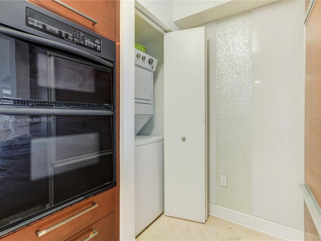 Продажа квартиры #3804 - фото 6040180