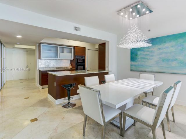 Продажа квартиры #3804 - фото 6040183