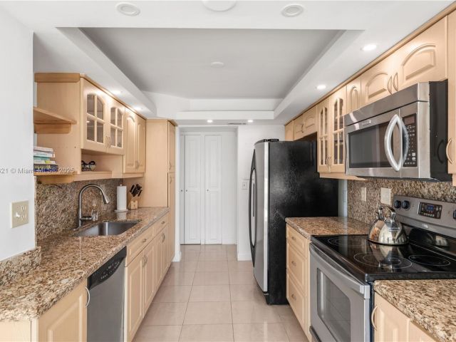 Продажа квартиры #411 - фото 6040502