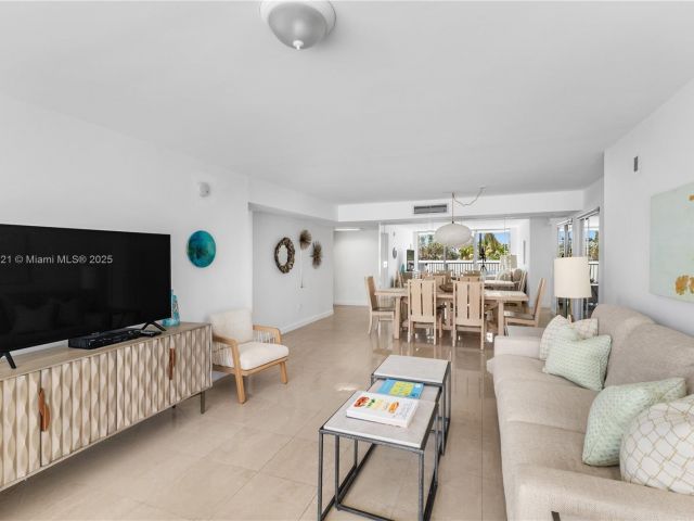 Продажа квартиры #411 - фото 6040509