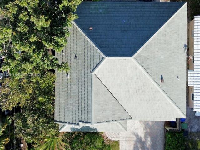 Продажа дома по адресу 1812 SW 10th Ave - фото 6038978